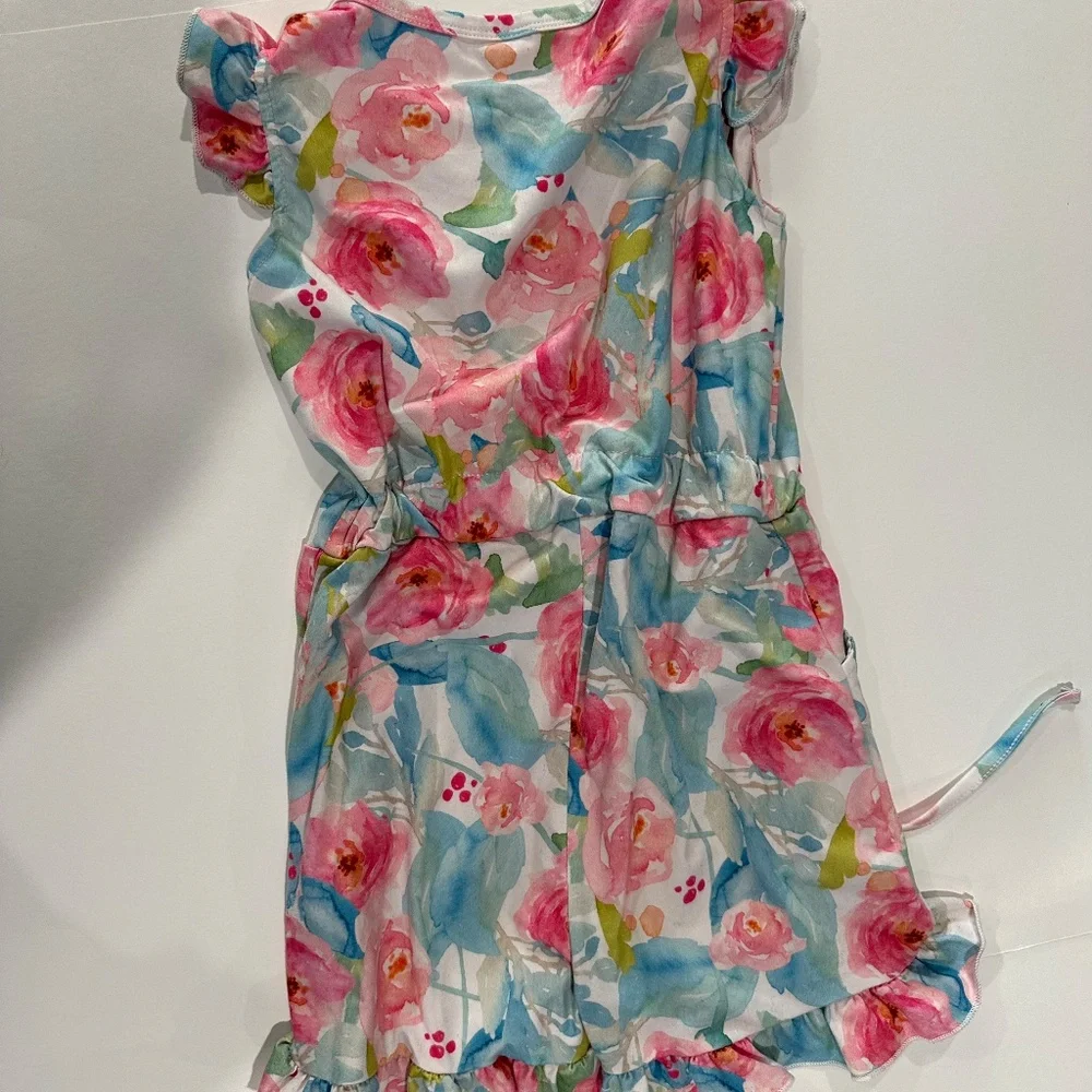 Floral Multicolor Romper Size 8.‎